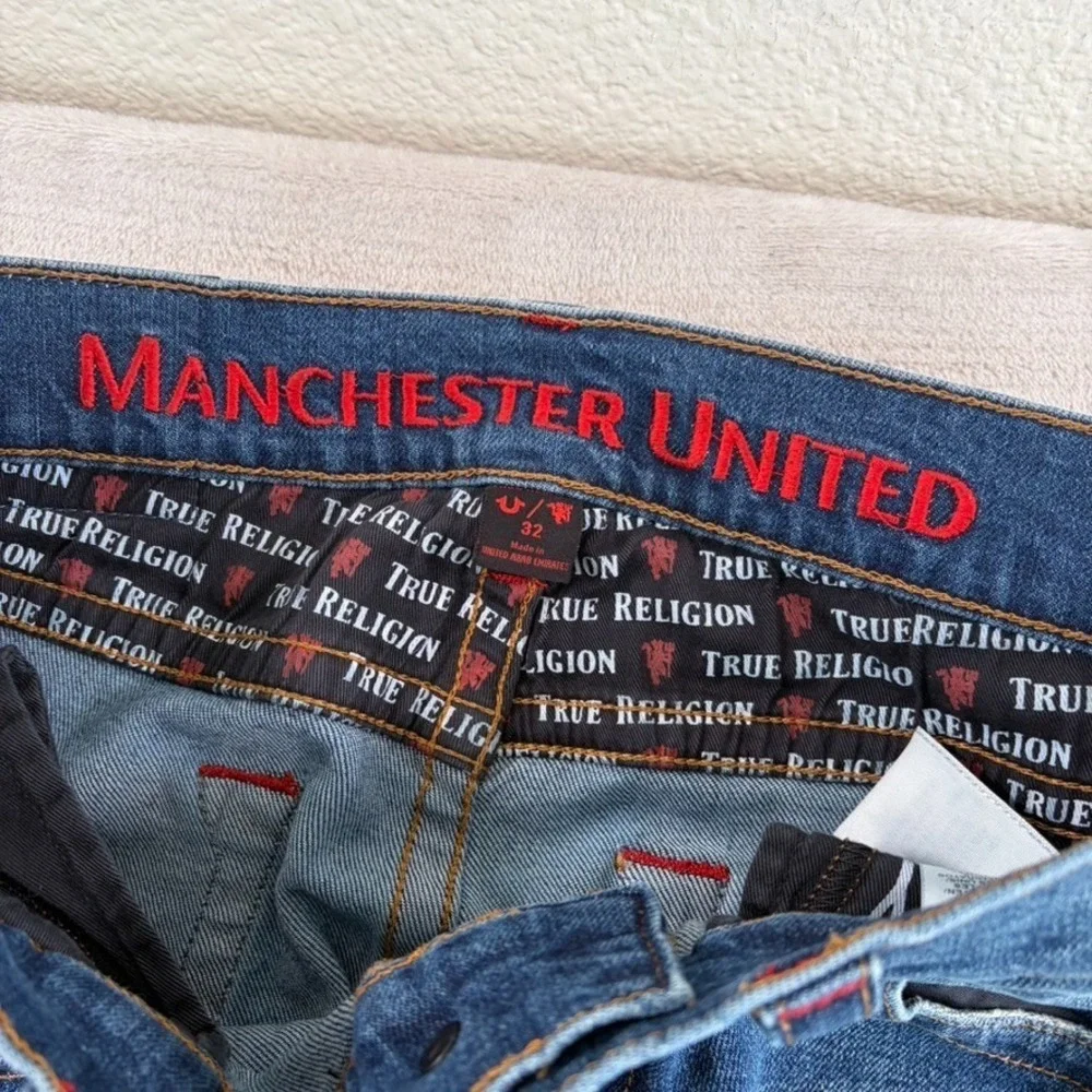 True‎ Religion × Manchester United Jeans in Blue Red Trim Men 32x32 Limited Ed